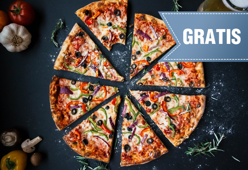 Przy zakupie Pizzy 32 cm mini pizza gratis